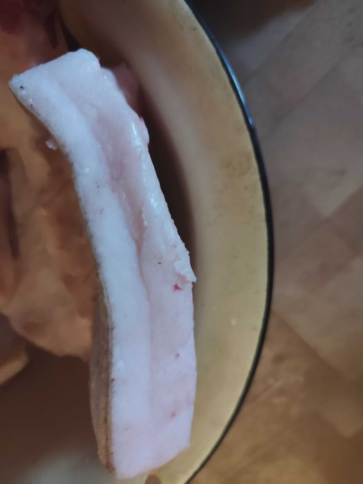Сало домашнее. Не соленое свежее