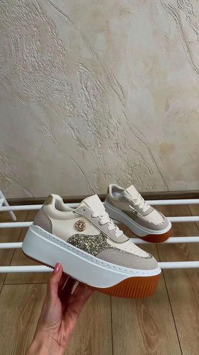 Нови дамски обувки