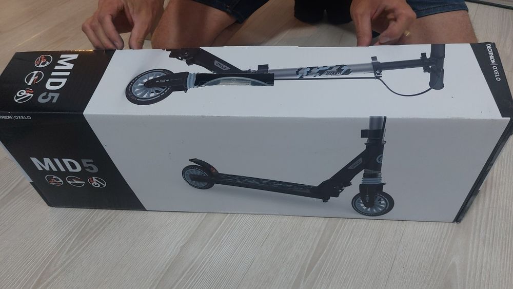 Vand 2 trotinete Oxelo, stare buna