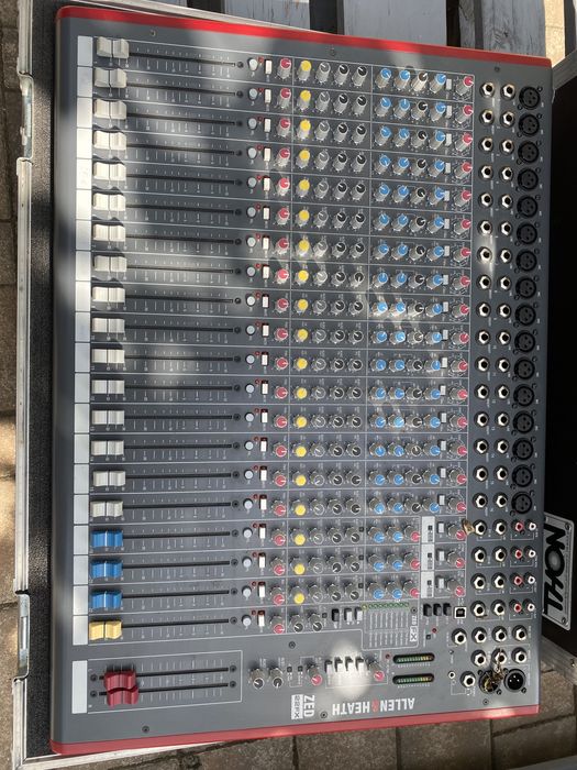 Allen&Heath zed 22 fx