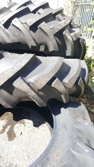 Anvelope noi 13.6-28 BKT 8 pliuri cauciucuri cu garantie