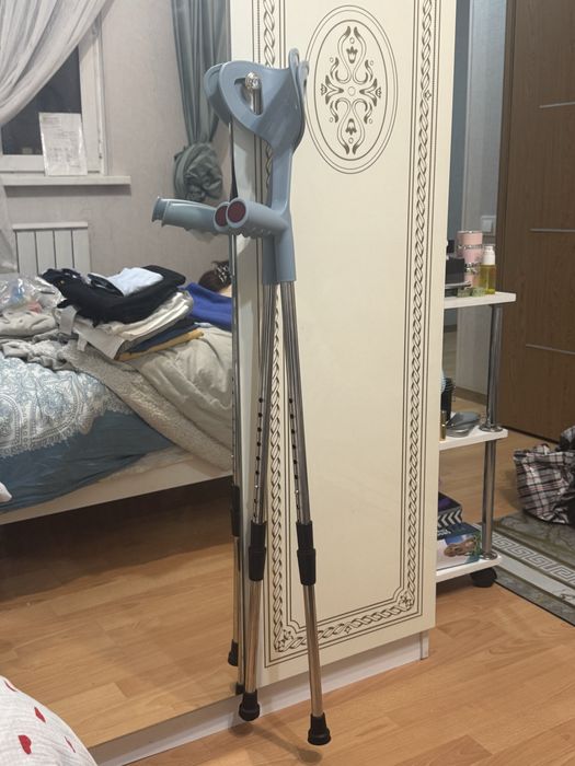 Продается костыли срочно