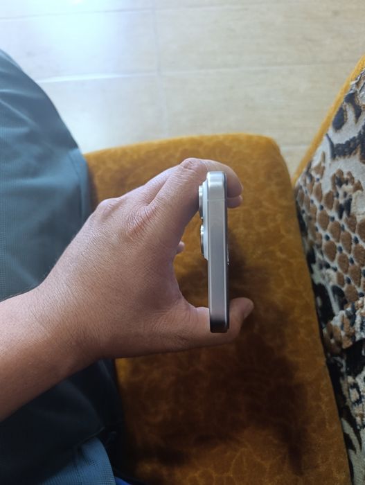 iPhone 15pro maks