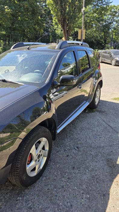 Se vinde Duster 4x4 2011