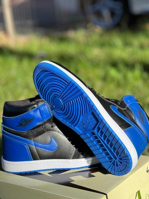 Adidasi Air Jordan 1high royal produs nou