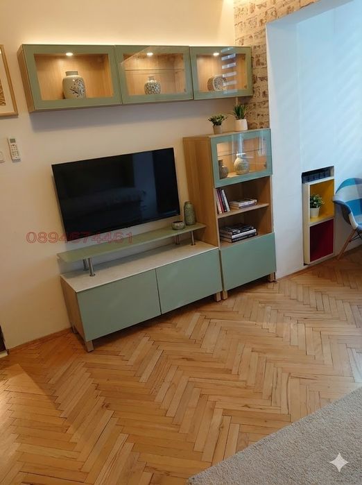 Дава се под наем Тристаен апартамент в София, Изток - 70 кв.м за 717.06 € - Снимка #1