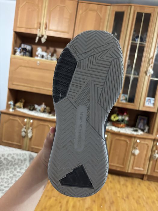 Adidas in stare buna