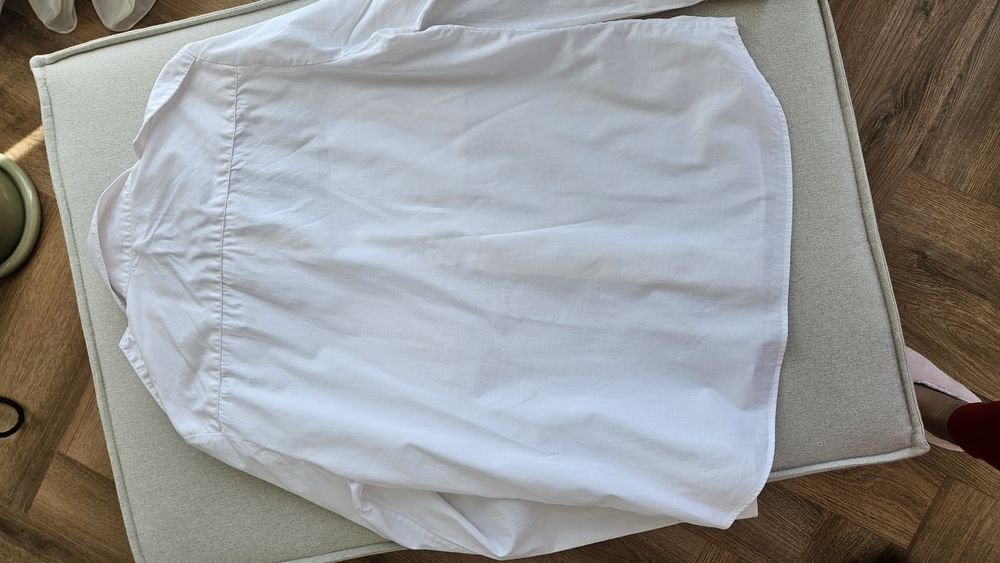 ZARA Нова бяла риза с джобчета, М размер