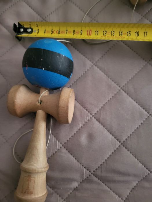 Kendama Karo  albastra