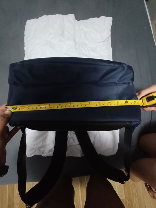 Geanta pentru laptop în stare frt bună