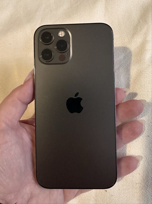 Iphone 12 pro 256 GB  като нов