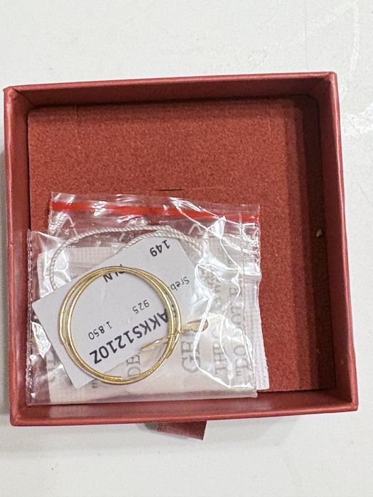 обеци със златни халки