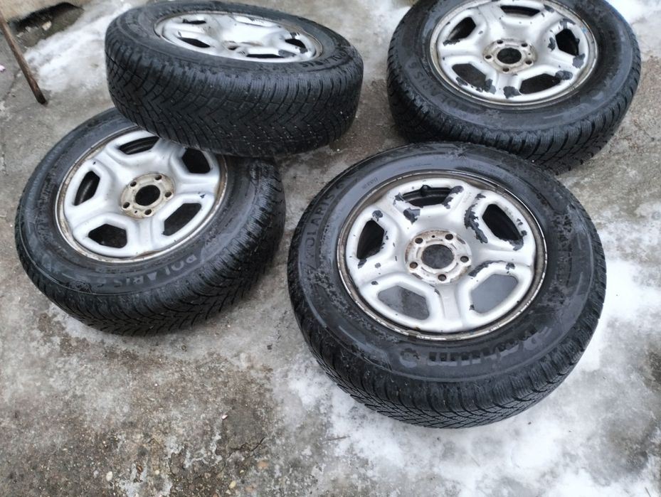 Anvelope noi-jenti iarnă  Dacia Duster