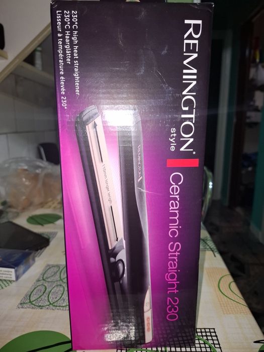 Placa de indreptat parul Remington style