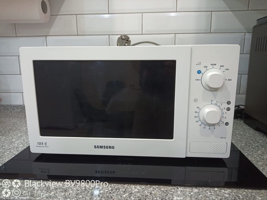 Микроволновка Samsung.
