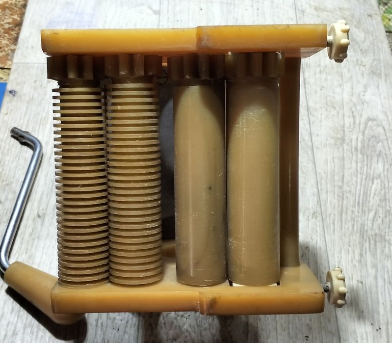 Продам лапшерезку