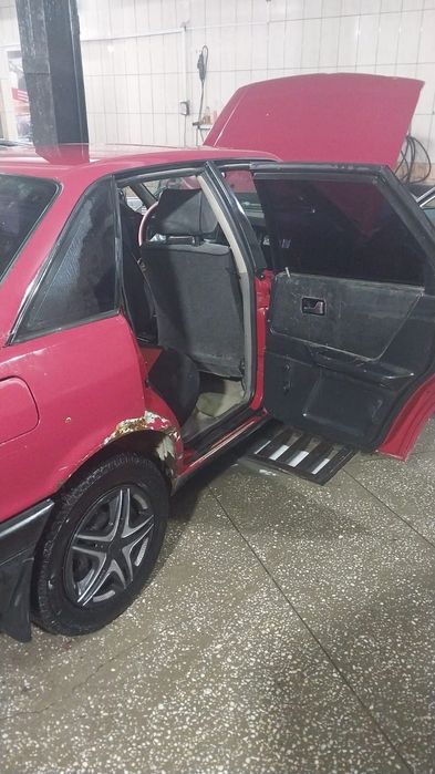 Продам ауди 80 б3