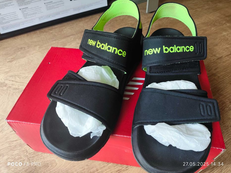 Юношески сандали New Balance, eur 40