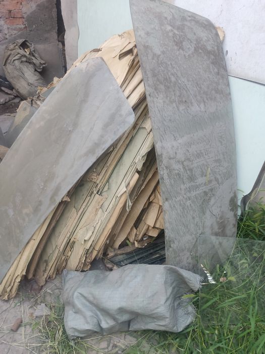 Продам стекла на Волгу