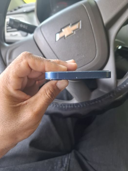 Iphone 12 64 gb ochilmagan