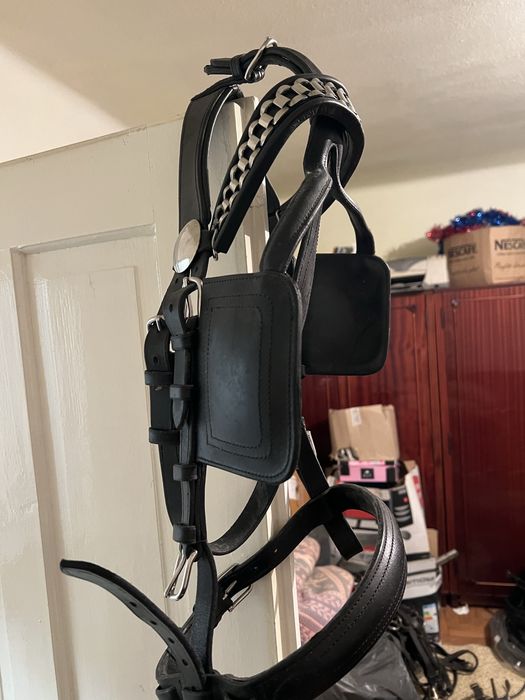 Capatane pt ham de trasura( am si alte articole pt hamuri de trasura)