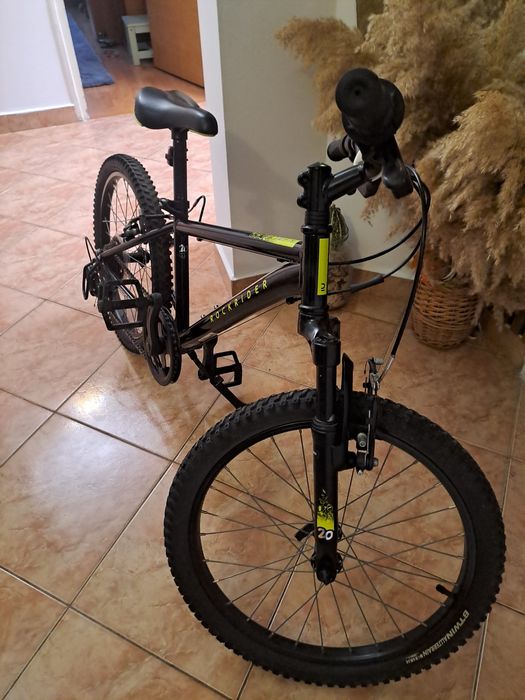 Bicicleta copii varsta 6-9 ani