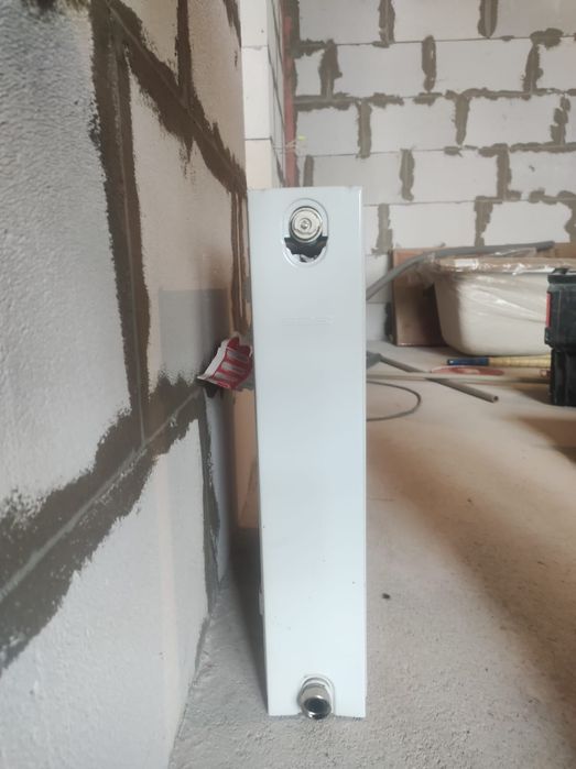 Батарей отопление, панельные крепление настенные