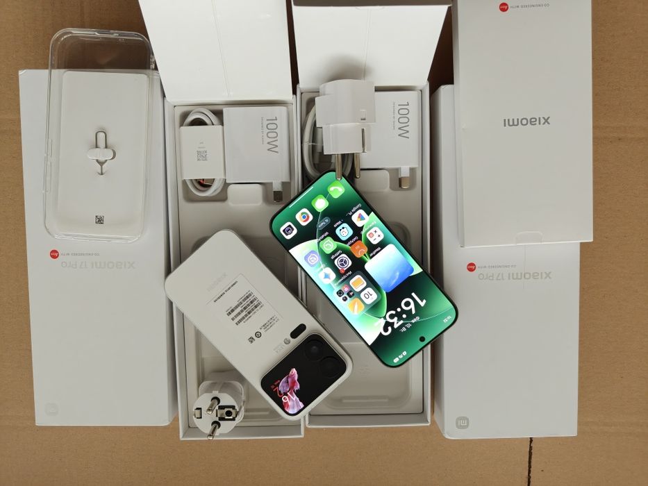 Нови Xiaomi 17 Pro 12/256GB бял и зелен (за половинки)