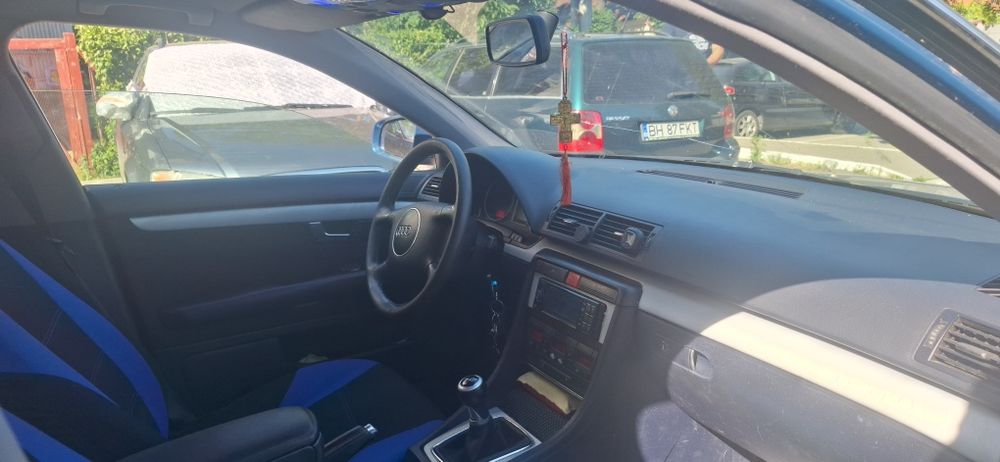 AUDI A4 2001 — imagine 5