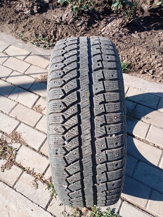 Продам зимнюю резину