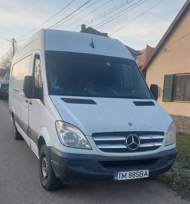 Vând Mercedes Sprinter