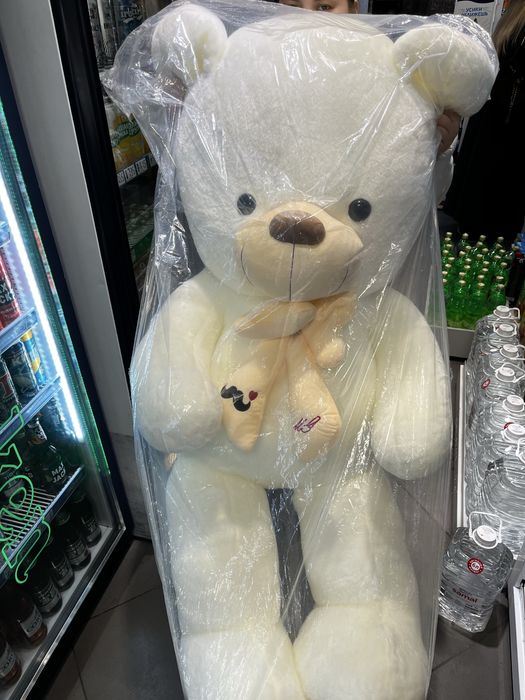 Белый мишка (мягкий игрушка)