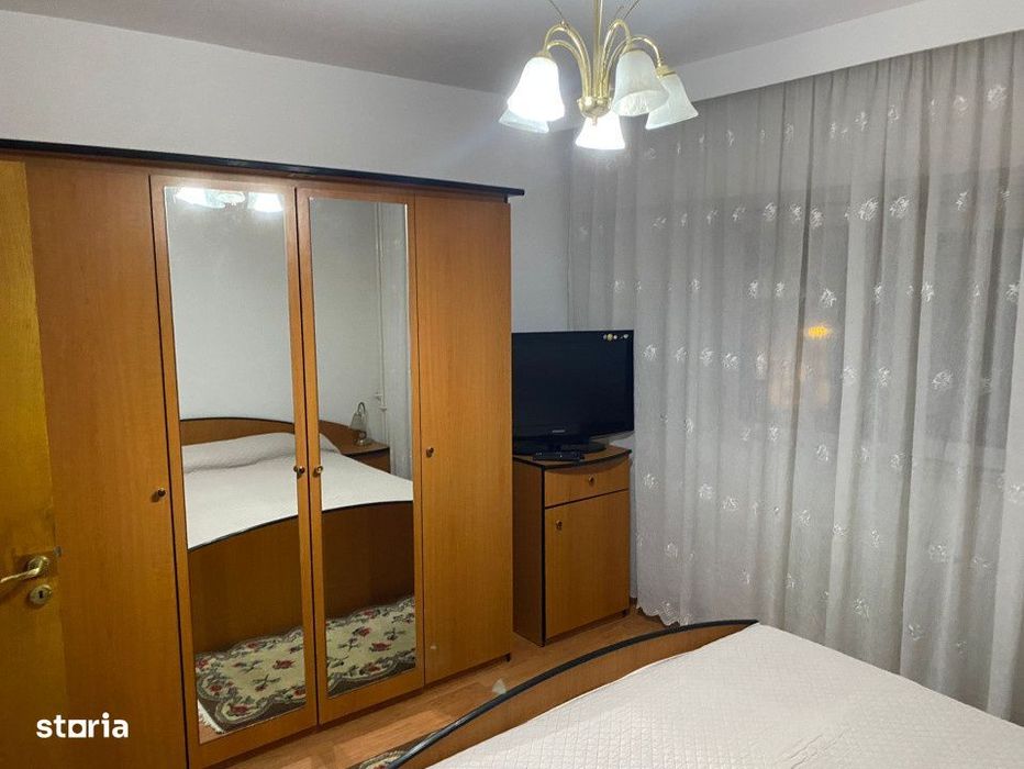 Apartament 3 Camere | Zona Victoria | Stadion Farul | Loc De Parcare