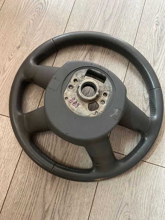 Vând volan Audi a4 b7