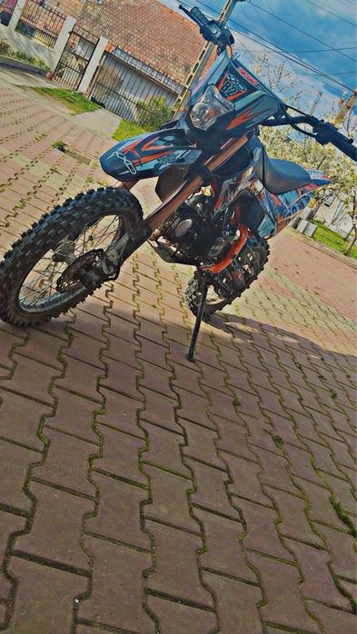 Vand cross chinwzesc!!