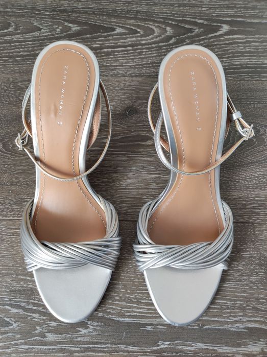 Sandale elegante  Zara Woman, noi fara eticheta, marimea 40