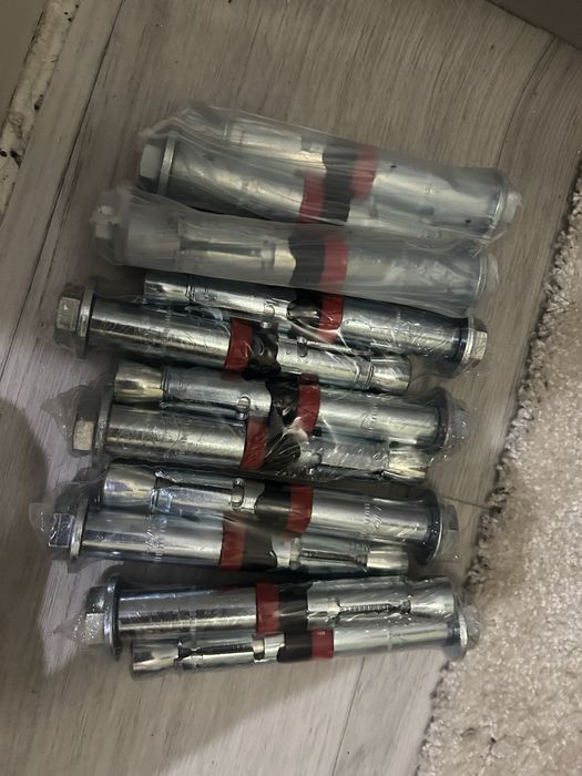 Продам анкерный болт М12 и анкерные шпильки М12
