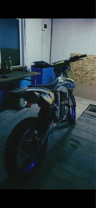 Мотоцикл продам 250сс