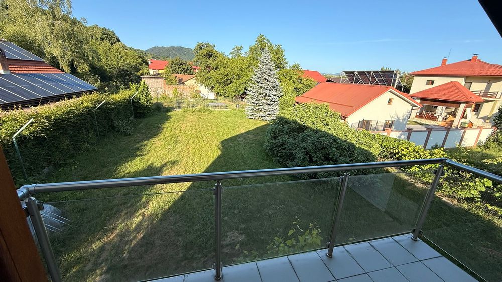 Casa de vanzare cu 3 dormitoare living 3 bai teren 1029 m/p