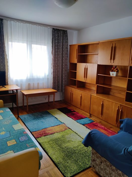 Proprietar, închiriez garsonieră în Tudor , strada Viitorului