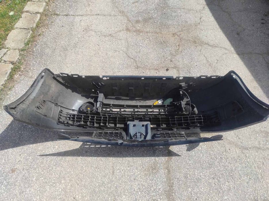 Предна броня за Renault Megane 02-06 г. / Рено Меган