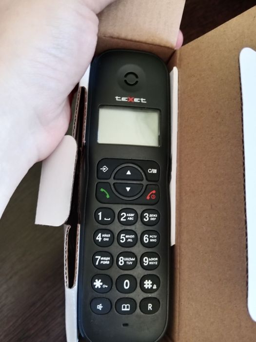 Продаю домашний телефон