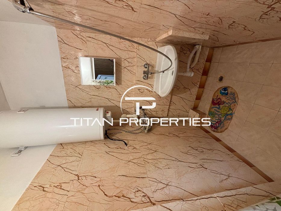 Продава се Тристаен апартамент в Варна, Погреби - 65 кв.м за 1052 €/кв.м - Снимка #8