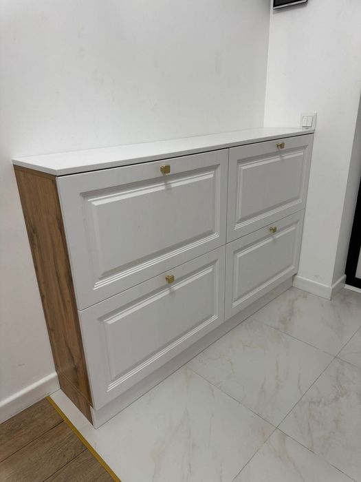 Шкаф + обувница в прихожей