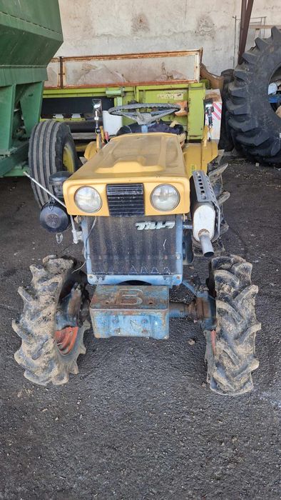 Kubota b7000 Трактор нови гуми с фреза и плуг