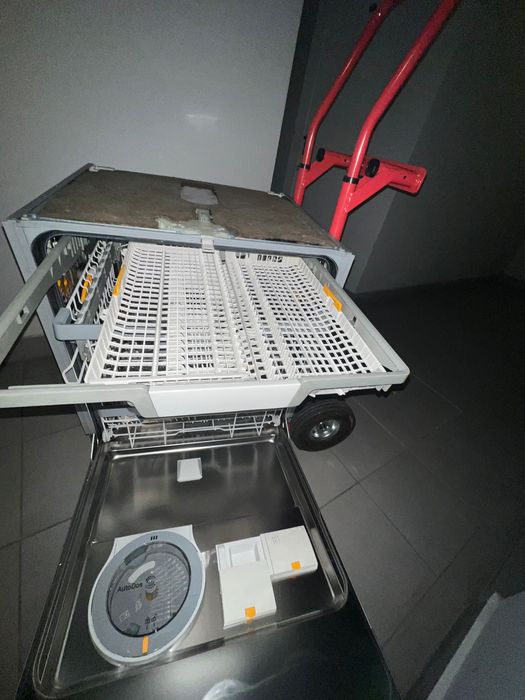 Съдомиялна за вграждане Miele G 7360 SCVi 60 см.