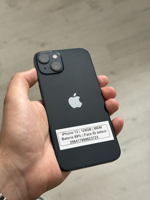 iPhone 13 / 128 GB / MDM / Baterie 89% / FACE ID DEFECT / Negru / Stare buna
