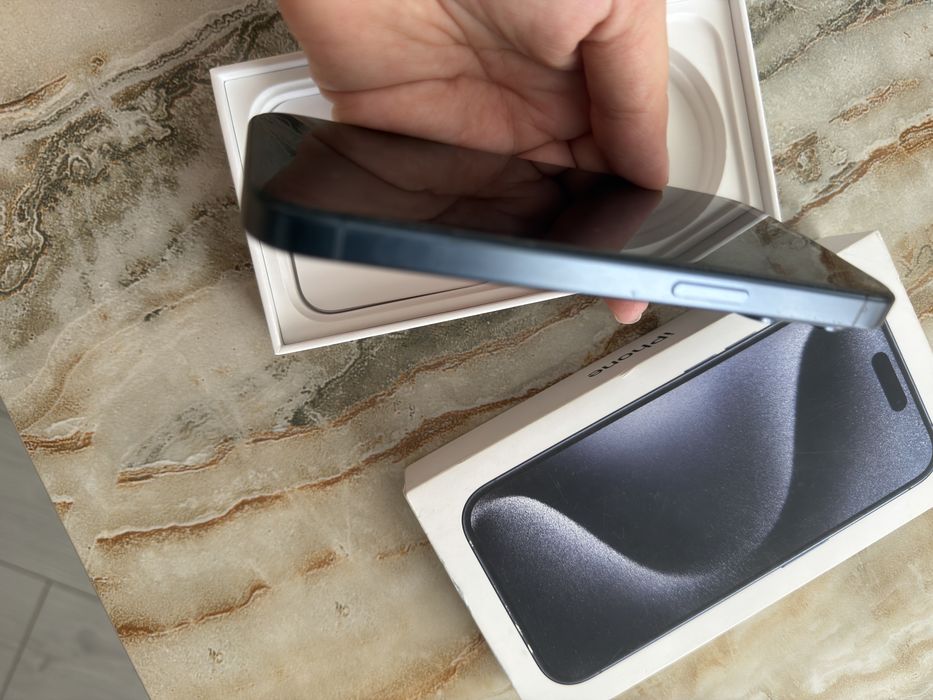 IPHone 15 Pro Б/у. В Идеальном состоянии