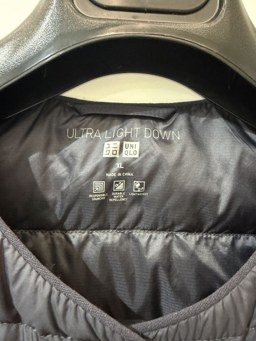 Продам жилет Uniclo