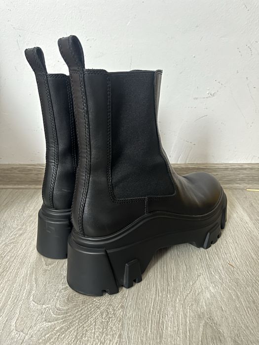 Ghete/ botine ZARA marimea 38 noi